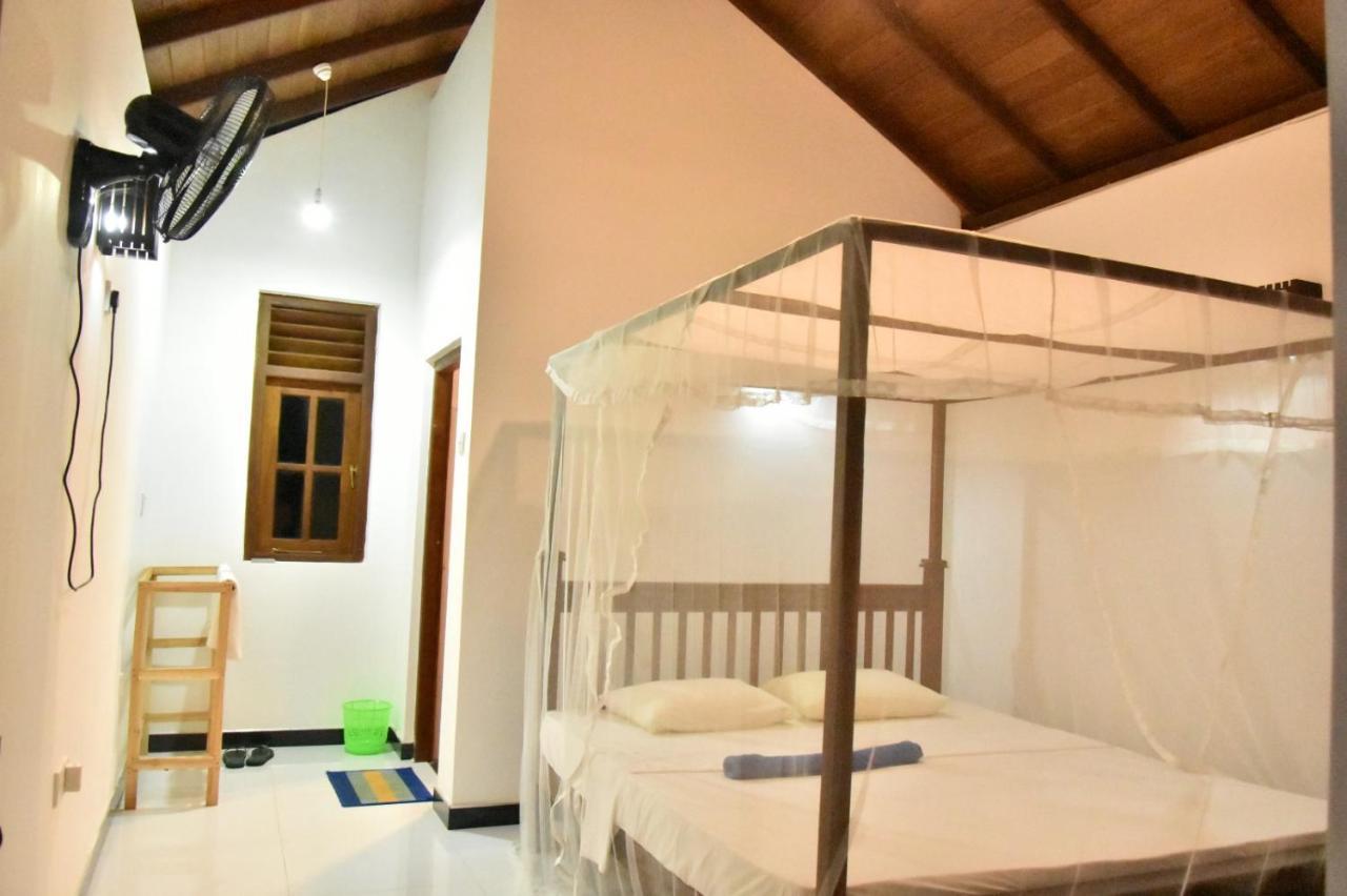 Silent Cabana And Restaurant Marakolliya, Tangalle Exterior foto